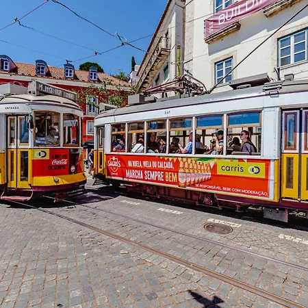 Visit Lisbon4fun - Alfama *